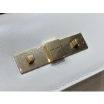 SAINT LAURENT【𝙈𝙖𝙣𝙝𝙖𝙩𝙩𝙖𝙣 𝟮𝟰𝙘𝙢】675626.Jd